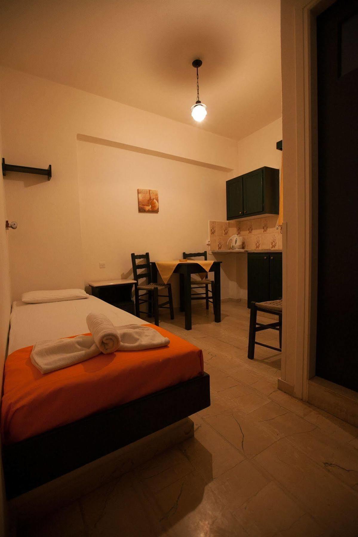 Memories Apartments Stalida Esterno foto