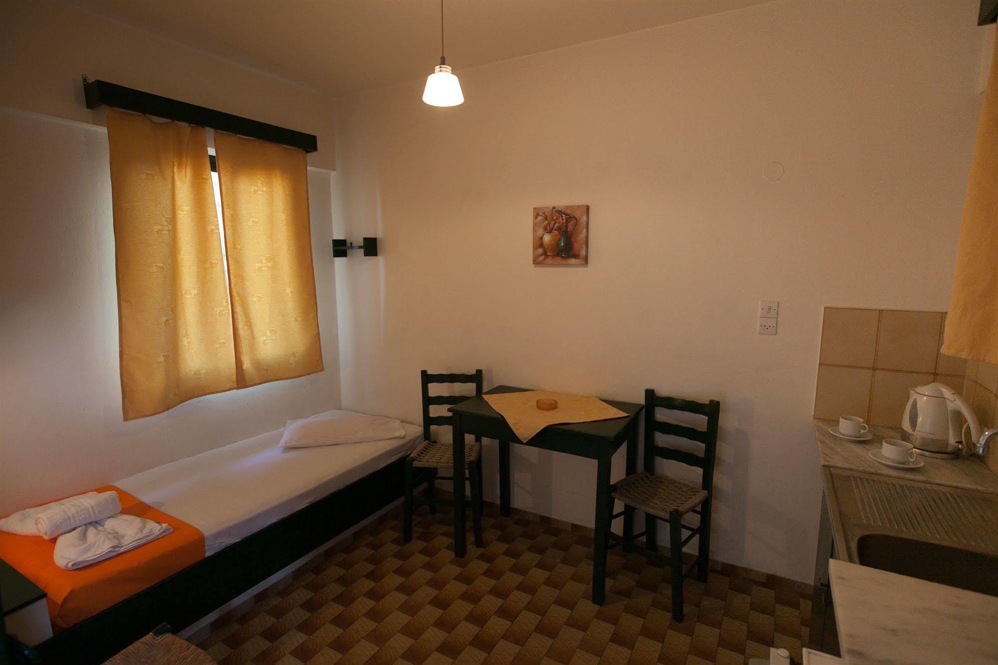 Memories Apartments Stalida Esterno foto