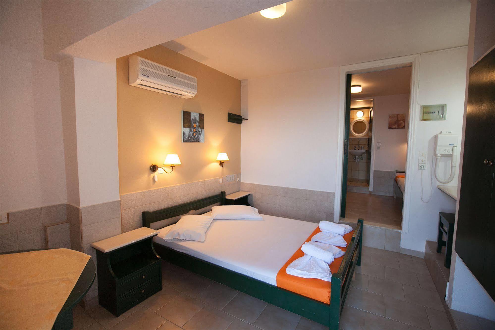 Memories Apartments Stalida Esterno foto